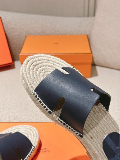 Hermes dark blue spring and summer comfortable and fashionable straw slippers - Image 8