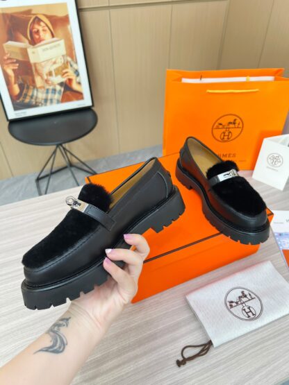 Hermès black comfortable trendy leather loafers - Image 8