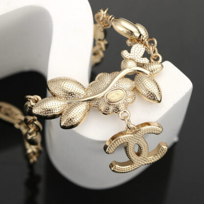 Chanel Camellia Gold Necklace - Image 5