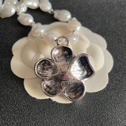Chanel Camellia Vintage Necklace - Image 8