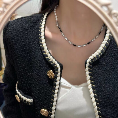 Chanel rhinestone and pearl bow necklace - Image 8