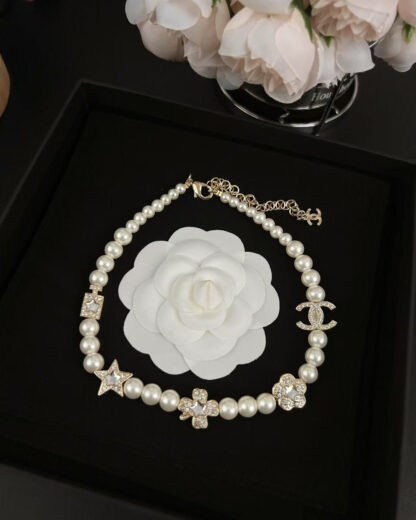 Chanel Pearl Clavicle Necklace - Image 6