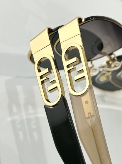 FENDI fashion trend sunglasses - Image 9