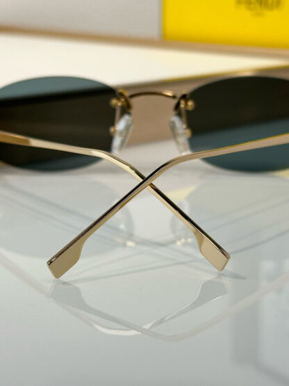 FENDI fashion trend sunglasses - Image 9