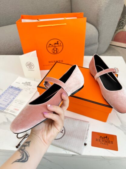Hermès new light pink handmade comfortable trendy loafers - Image 8