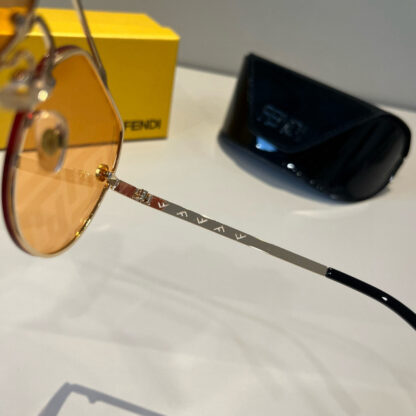 FENDI fashion trend sunglasses - Image 9