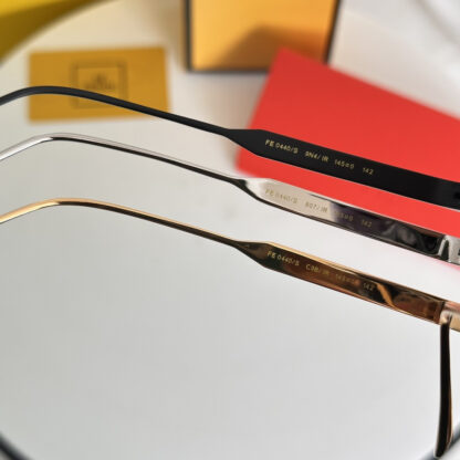 FENDI fashion trend sunglasses - Image 9