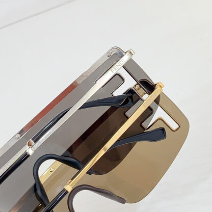 FENDI fashion trend sunglasses - Image 9