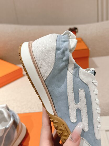 Hermès white and blue goatskin contrasting sneakers, 2cm thick sole - Image 7