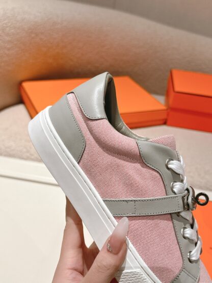 Hermes couple's gray and pink Kelly shoe buckle classic flat casual shoes - Image 8