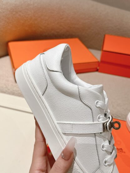 Hermes couple white kelly buckle classic flat casual shoes - Image 8