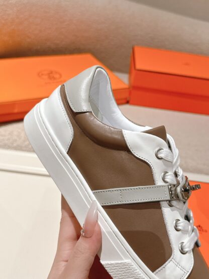 Hermes couple white brown kelly shoe buckle classic flat casual shoes - Image 8
