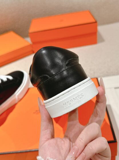 Hermes couple black and white silver kelly shoe buckle classic flat casual shoes - Image 8