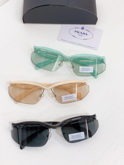 Prada fashion trend sunglasses - Image 9