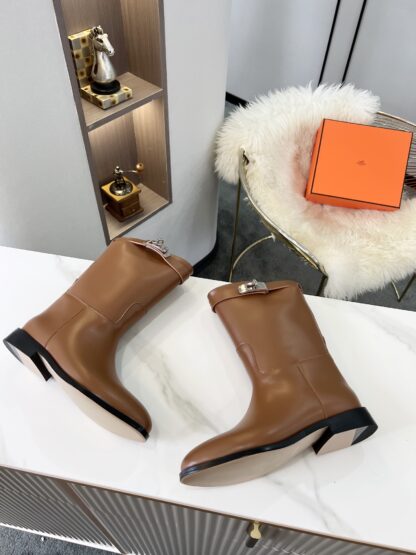 Hermès Classic Brown Silver Buckle Knight Boots - Image 8