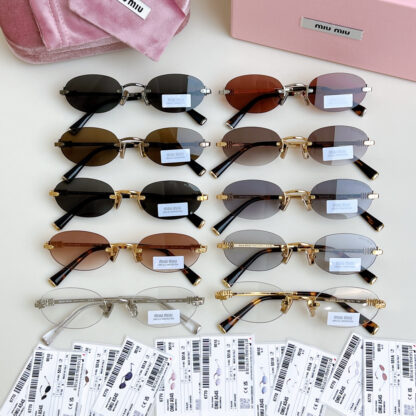 Miu Miu trendy fashion sunglasses - Image 10