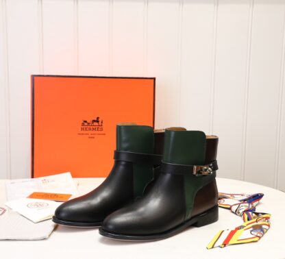 Hermès classic black and green color matching silver buckle fashion knight boots - Image 8