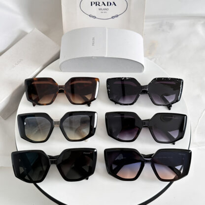 Prada fashion trend sunglasses - Image 9