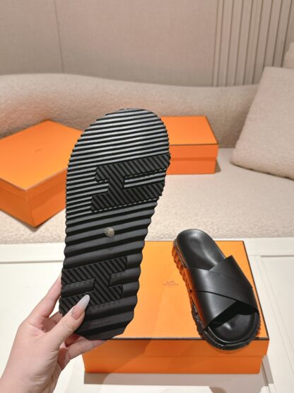 Hermes pure black comfortable casual style cross-slippers - Image 9