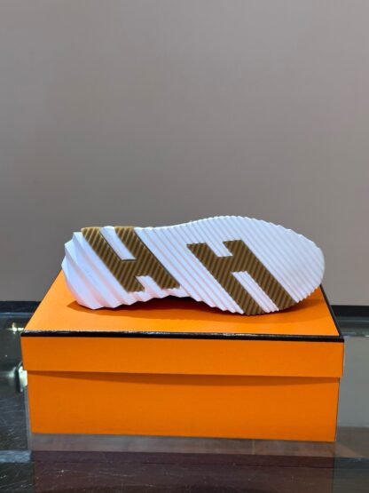 Hermès men's lace-up white versatile simple casual sports shoes - Image 9