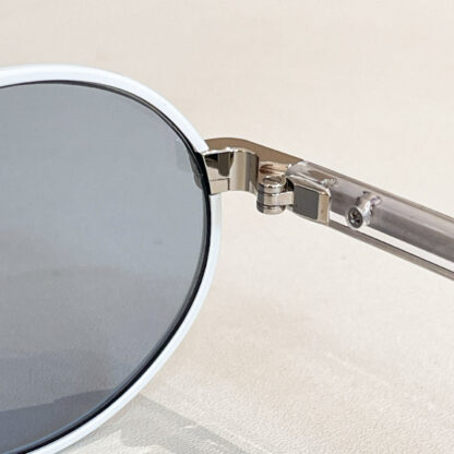 Prada fashion trend sunglasses - Image 9