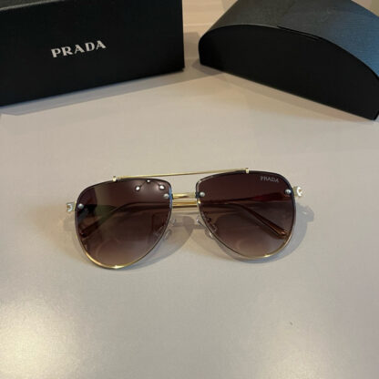 Prada fashion trend sunglasses - Image 9
