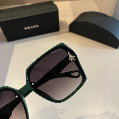 Prada fashion trend sunglasses - Image 9