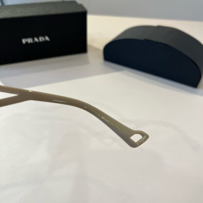 Prada fashion trend sunglasses - Image 9
