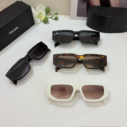 Prada fashion trend sunglasses - Image 9
