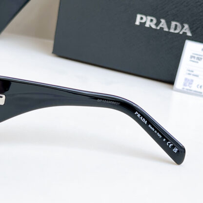 Prada fashion trend sunglasses - Image 9