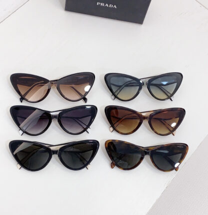 Prada fashion trend sunglasses - Image 9