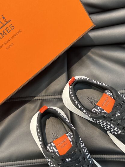 Hermes men's comfortable and soft black and orange color matching casual sports shoes - Image 9
