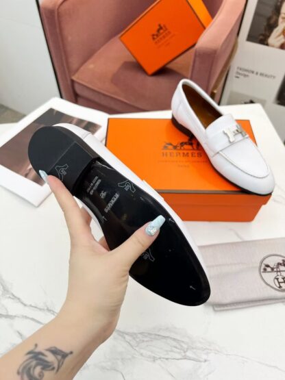 Hermès classic white loafers - Image 8
