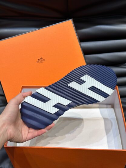 Hermès Men's Dark Blue Lightweight Breathable Casual Sports Shoes - Image 9