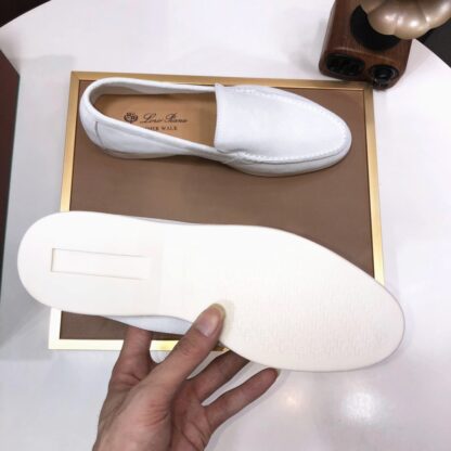 Hermès couple white high-end classic loafers - Image 9