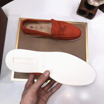 Hermès orange-red couple's high-end classic loafers - Image 9