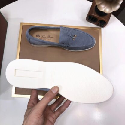 Hermès grey-blue couple's high-end classic loafers - Image 9