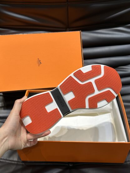 Hermes men's black and white breathable fashion casual sports shoes - Image 9