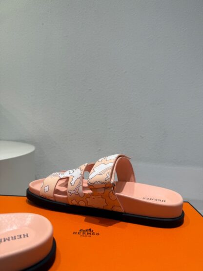 Hermès Apricot Pink Couple Braided Sandals - Image 2