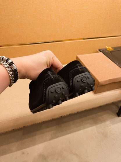 Hermes black comfortable breathable non-slip loafers - Image 9