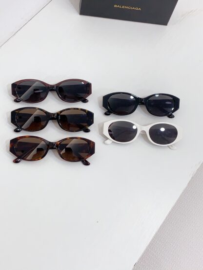 Balenciaga fashion sunglasses - Image 9