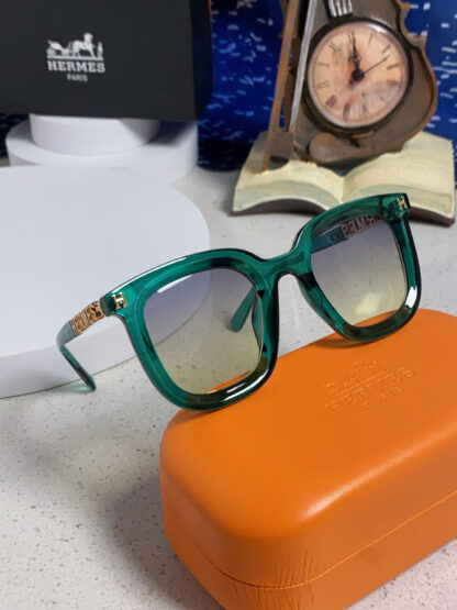Hermès Retro Square Versatile Women's Sunglasses - Image 9