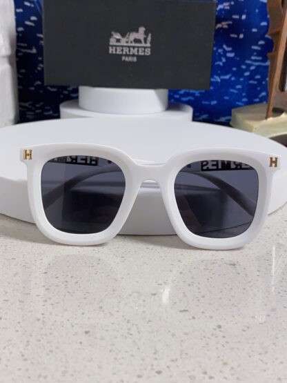 Hermès Retro Square Slimming Women's Sunglasses - Image 8