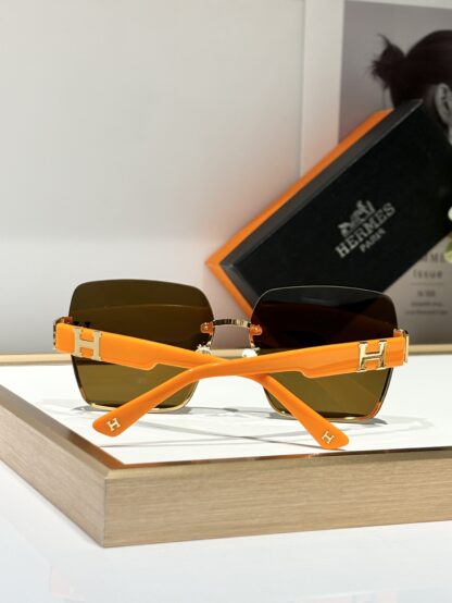 Hermes Fashion Sunglasses - Image 9
