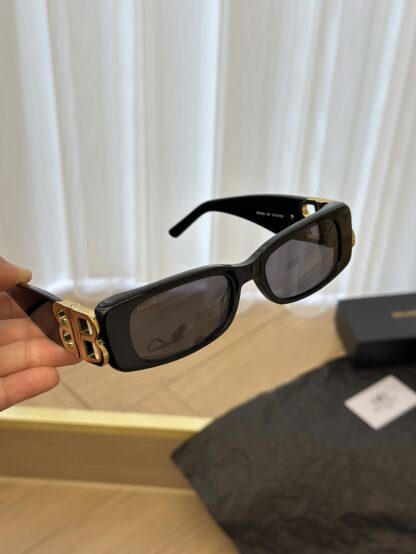 Balenciaga fashion sunglasses - Image 9