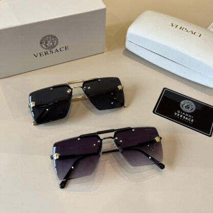 Versace fashion trend sunglasses - Image 9