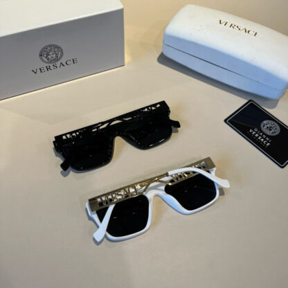 Versace fashion trend sunglasses - Image 9