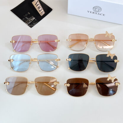 Versace fashion trend sunglasses - Image 9