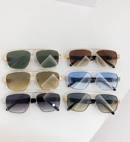 Versace fashion trend sunglasses - Image 9