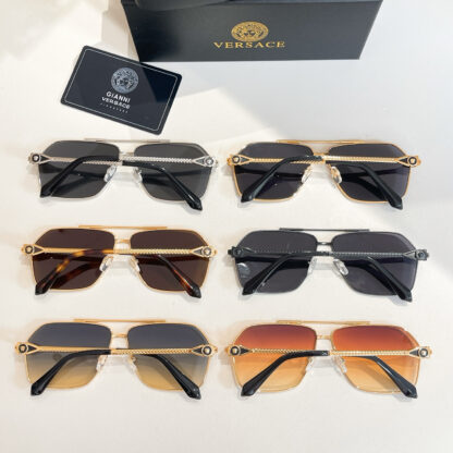 Versace fashion trend sunglasses - Image 9